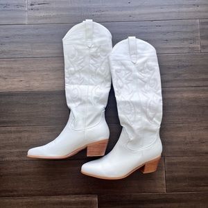 Women’s cowboy boots